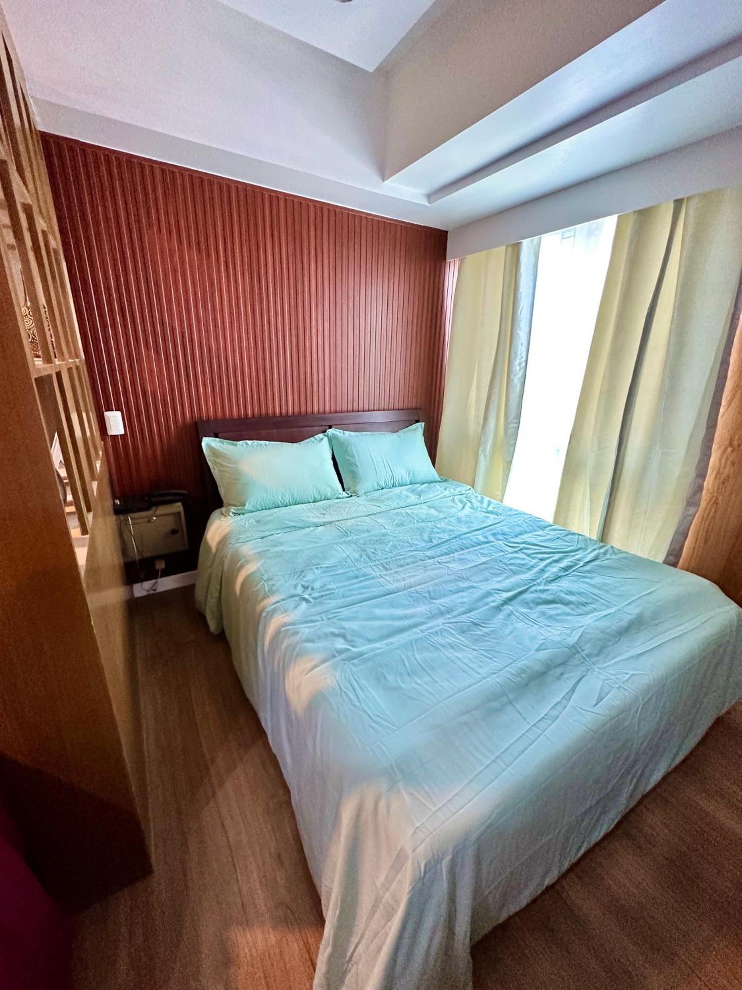 Feels Like Home Condos Abreeza Place Tower 1 & 2 Davao City Exteriör bild