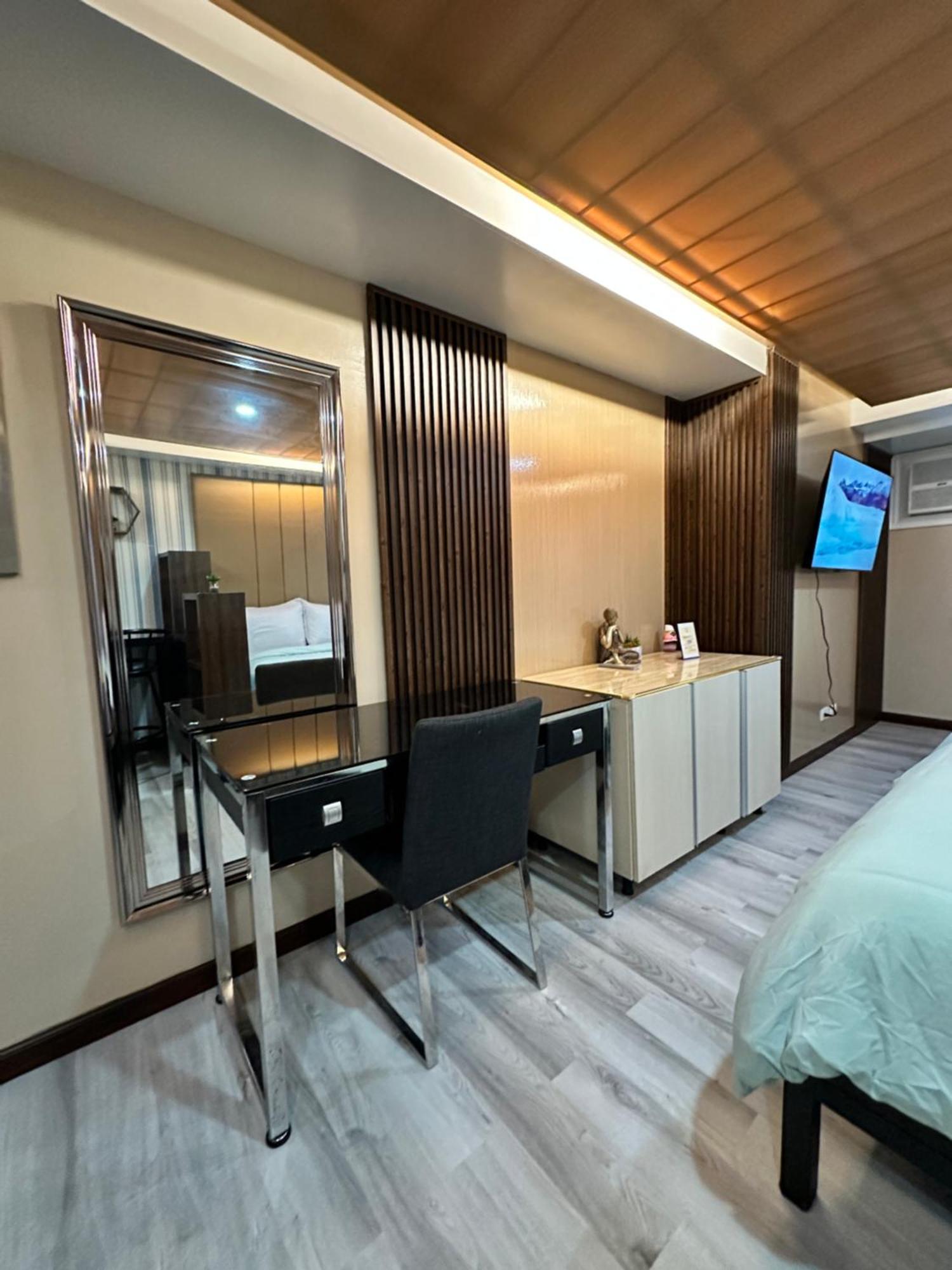 Feels Like Home Condos Abreeza Place Tower 1 & 2 Davao City Exteriör bild