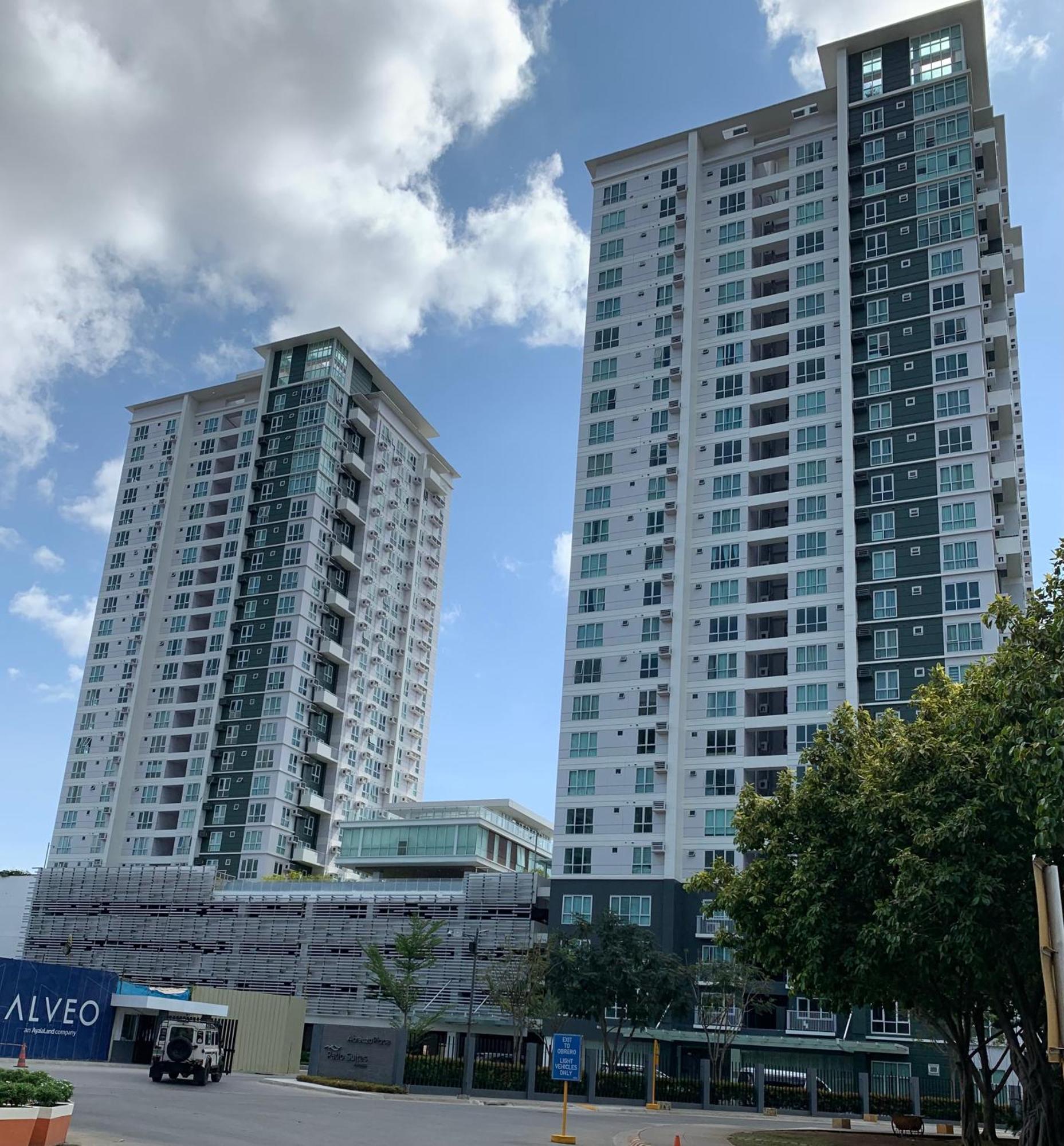 Feels Like Home Condos Abreeza Place Tower 1 & 2 Davao City Exteriör bild